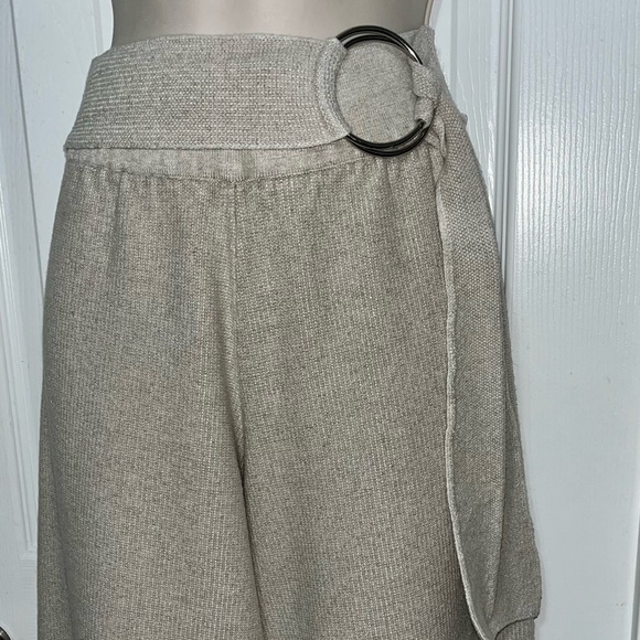 Mango Capri linen wide leg Pants with attached Belt with silver loop - Picture 5 of 13